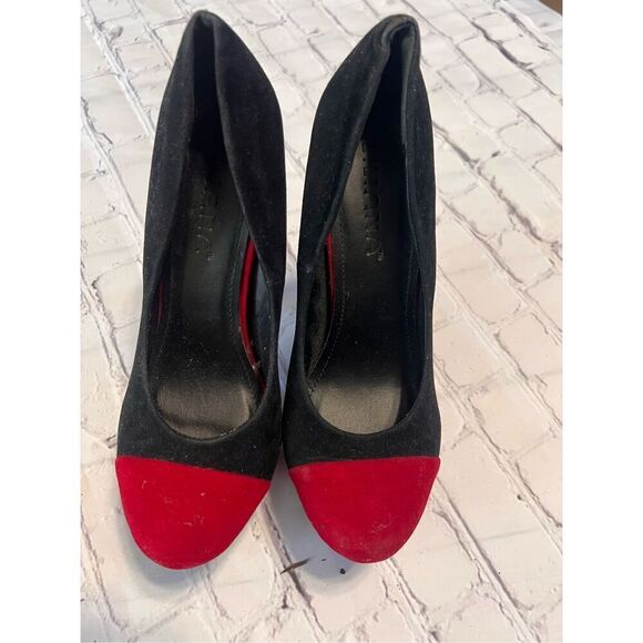 Liliana Size 8 Faux Suede Pump Platform Heels Black Red Sexy Cocktail Pinup Glam - Picture 2 of 9